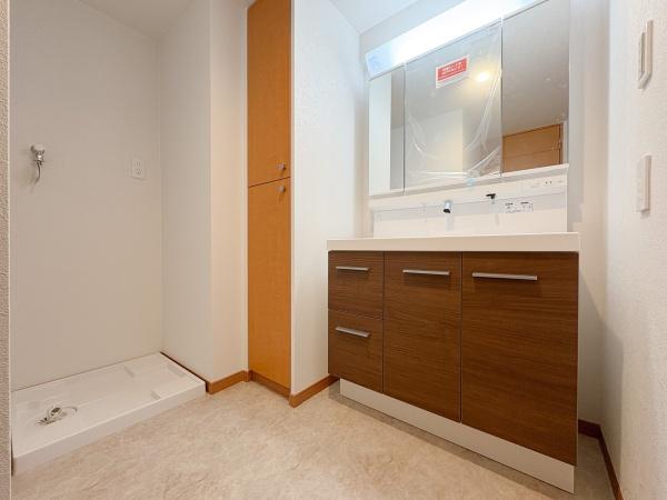 �_�ސ쌧���l�s�����Z�Y2���ڂ̒��Ã}���V�����̐��ʑ�E���ʏ�