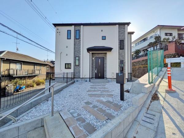 �����s���c�s�����c2���ڂ̐V�z��ˌ��Ă̌��n�O�ώʐ^