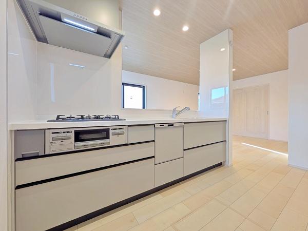 �����s���c�s�����c2���ڂ̐V�z��ˌ��ẴL�b�`��