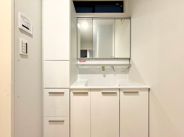 �_�ސ쌧���s������O�c3���ڂ̒��È�ˌ��Ă̐��ʑ�E���ʏ�