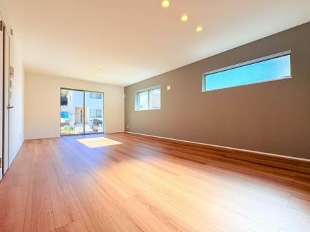 �_�ސ쌧���l�s�h��ѓ����̐V�z��ˌ��Ẵ��r���O