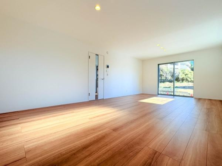 �_�ސ쌧���l�s�h��ѓ����̐V�z��ˌ��Ẵ��r���O