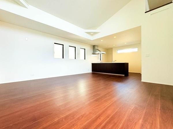 �_�ސ쌧���q�s��4���ڂ̐V�z��ˌ��Ẵ��r���O