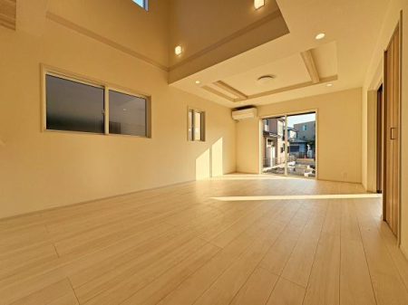 �����s���c�s�ؑ]��3���ڂ̐V�z��ˌ��Ẵ��r���O