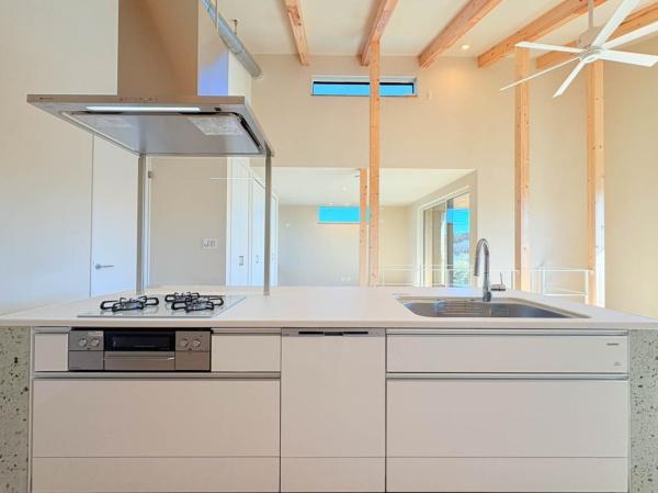 �_�ސ쌧���q�s����2���ڂ̐V�z��ˌ��ẴL�b�`��