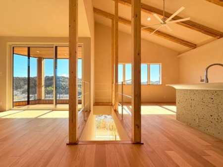 �_�ސ쌧���q�s����2���ڂ̐V�z��ˌ��Ẵ��r���O