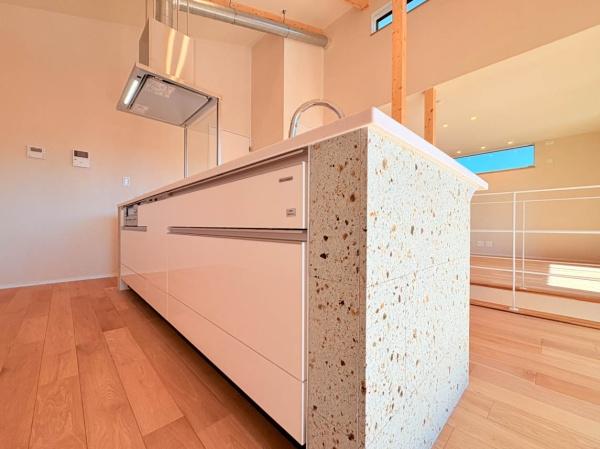 �_�ސ쌧���q�s����2���ڂ̐V�z��ˌ��ẴL�b�`��