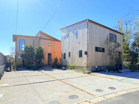 �_�ސ쌧���q�s����2���ڂ̐V�z��ˌ��Ă̑O�ʓ��H�܂ތ��n�ʐ^