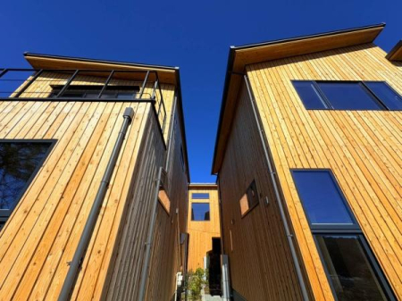 �_�ސ쌧���q�s����2���ڂ̐V�z��ˌ��Ă̑O�ʓ��H�܂ތ��n�ʐ^