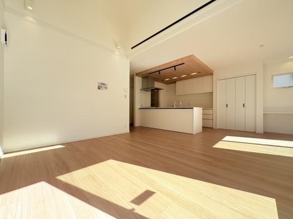 �_�ސ쌧���q�s��L4���ڂ̐V�z��ˌ��Ẵ��r���O