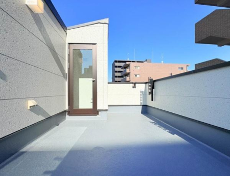 �_�ސ쌧���l�s�����Ԓ�2���ڂ̐V�z��ˌ��Ẵo���R�j�[