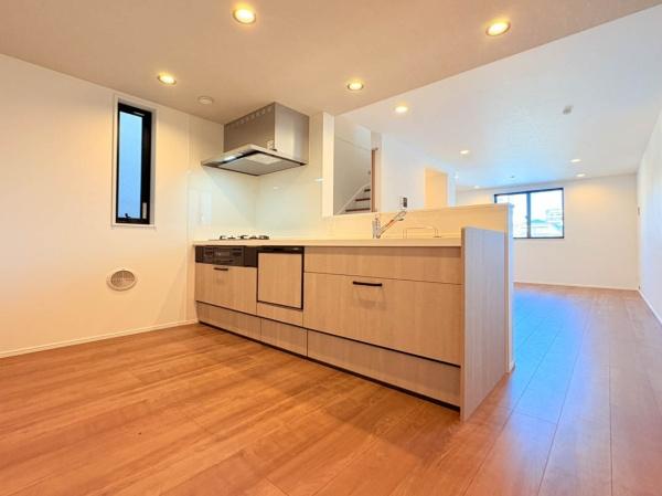 �_�ސ쌧���l�s�����Ԓ�2���ڂ̐V�z��ˌ��Ẵ��r���O