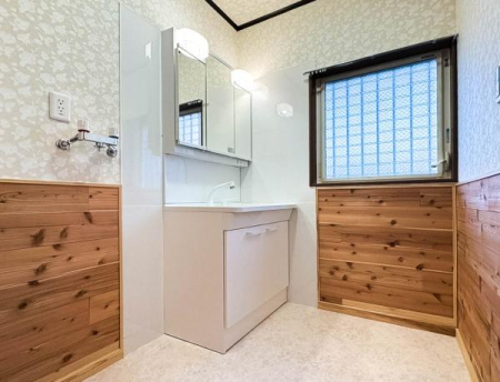 �_�ސ쌧���l�s�`�k��ݍ����̒��È�ˌ��Ă̐��ʑ�E���ʏ�