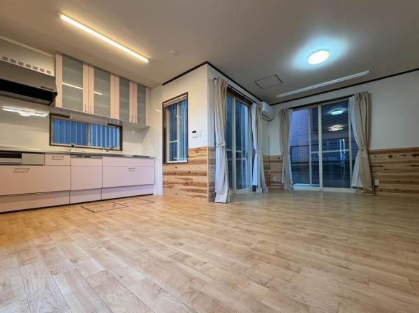 �_�ސ쌧���l�s�`�k��ݍ����̒��È�ˌ��Ẵ��r���O