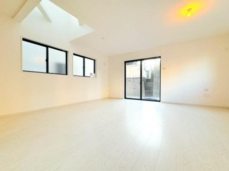 �_�ސ쌧���l�s�t��ᑐ��̐V�z��ˌ��Ẵ��r���O