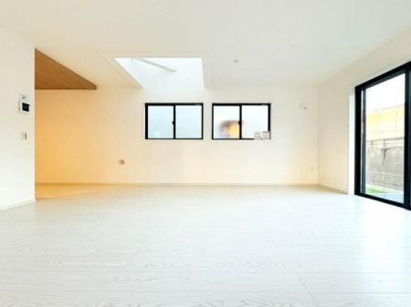 �_�ސ쌧���l�s�t��ᑐ��̐V�z��ˌ��Ẵ��r���O