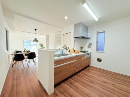 �_�ސ쌧���l�s�ߌ���哌���̒��È�ˌ��ẴL�b�`��