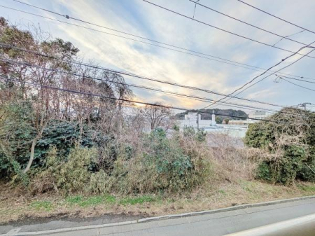 �_�ސ쌧���l�s�_�ސ��H�򒬂̒��È�ˌ��Ă̏Z�˂���̒��]�ʐ^