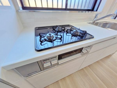 �_�ސ쌧����s���������J4���ڂ̒��È�ˌ��ẴL�b�`��