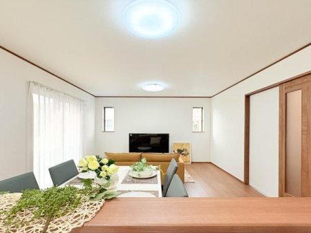 �_�ސ쌧���s�{�O�擌�L�n3���ڂ̐V�z��ˌ��Ẵ��r���O