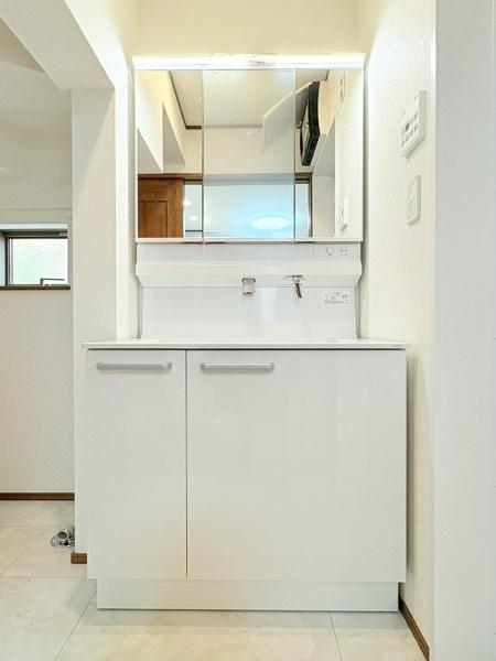 �_�ސ쌧���s�{�O�擌�L�n3���ڂ̐V�z��ˌ��Ă̐��ʑ�E���ʏ�