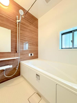 �_�ސ쌧���s�{�O�擌�L�n3���ڂ̐V�z��ˌ��Ă̗���