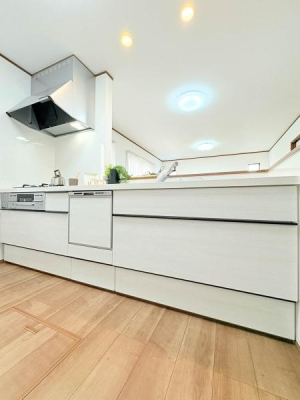 �_�ސ쌧���s�{�O�擌�L�n3���ڂ̐V�z��ˌ��ẴL�b�`��