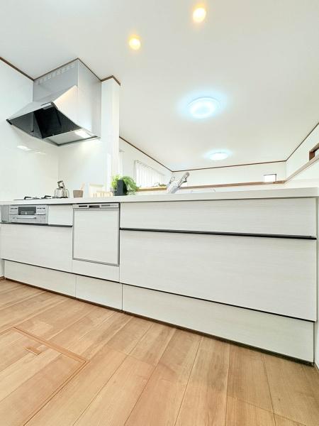 �_�ސ쌧���s�{�O�擌�L�n3���ڂ̐V�z��ˌ��ẴL�b�`��