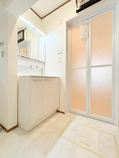 �_�ސ쌧���s�{�O�擌�L�n3���ڂ̐V�z��ˌ��Ă̐��ʑ�E���ʏ�