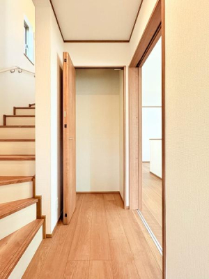 �_�ސ쌧���s�{�O�擌�L�n3���ڂ̐V�z��ˌ��Ă̎��[