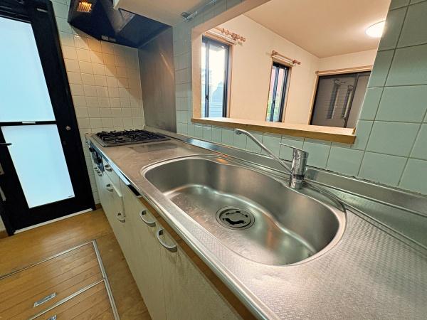 �_�ސ쌧����s����2���ڂ̒��È�ˌ��ẴL�b�`��