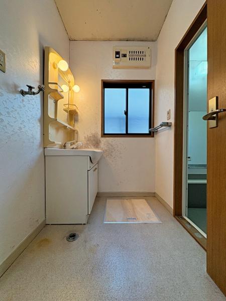 �_�ސ쌧����s����2���ڂ̒��È�ˌ��Ă̐��ʑ�E���ʏ�