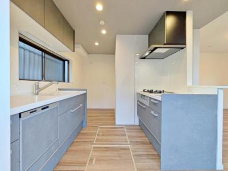 �_�ސ쌧����s�勘3���ڂ̒��È�ˌ��ẴL�b�`��