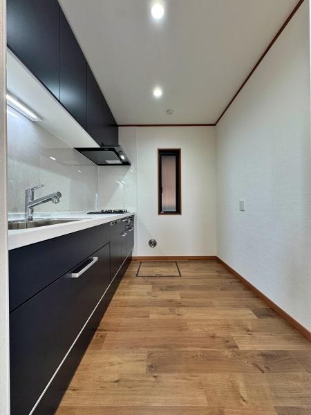 �_�ސ쌧����s����4���ڂ̒��È�ˌ��ẴL�b�`��