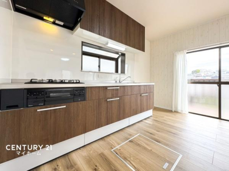 �_�ސ쌧���l�s��q��ꓪ1���ڂ̒��È�ˌ��ẴL�b�`��