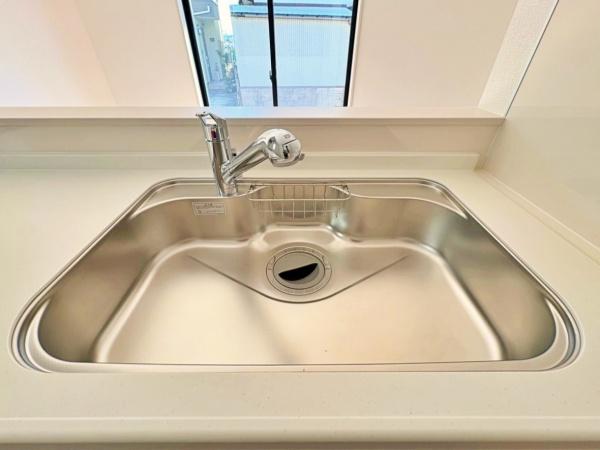 �_�ސ쌧���l�s�ۓy�P�J�抙�J���̐V�z��ˌ��ẴL�b�`��