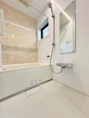 �_�ސ쌧���l�s��q�撆�l���̐V�z��ˌ��Ă̗���