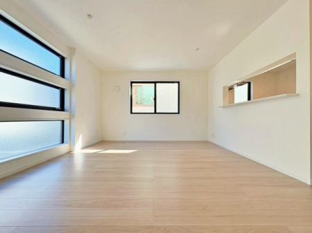 �_�ސ쌧���l�s��q�撆�l���̐V�z��ˌ��Ẵ��r���O