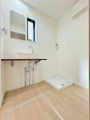 �_�ސ쌧���l�s��q�撆�l���̐V�z��ˌ��Ă̐��ʑ�E���ʏ�