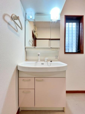 �_�ސ쌧���l�s�`���`���1���ڂ̒��È�ˌ��Ă̐��ʑ�E���ʏ�