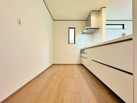 �_�ސ쌧���l�s�`��擌�i�J1���ڂ̐V�z��ˌ��ẴL�b�`��