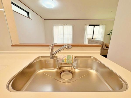 �_�ސ쌧���l�s�`��擌�i�J1���ڂ̐V�z��ˌ��ẴL�b�`��