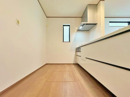 �_�ސ쌧���l�s�`��擌�i�J1���ڂ̐V�z��ˌ��ẴL�b�`��