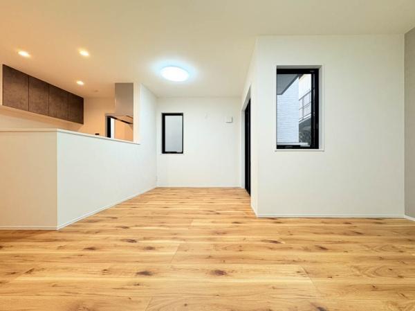 �_�ސ쌧���l�s�`�k����g�{��5���ڂ̒��È�ˌ��Ẵ��r���O