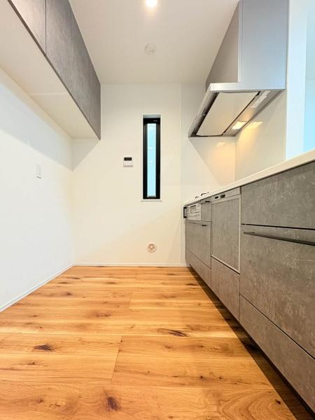 �_�ސ쌧���l�s�`�k����g�{��5���ڂ̒��È�ˌ��ẴL�b�`��