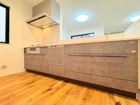 �_�ސ쌧���l�s�`�k����g�{��5���ڂ̒��È�ˌ��ẴL�b�`��