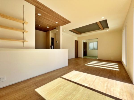 �_�ސ쌧���l�s�`�����쒆��2���ڂ̐V�z��ˌ��ẴL�b�`��