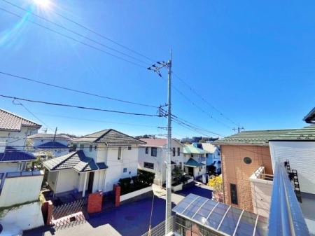 �_�ސ쌧���l�s�`�����쒆��2���ڂ̐V�z��ˌ��Ă̏Z�˂���̒��]�ʐ^