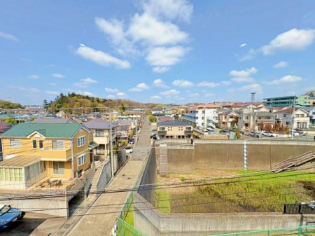 �_�ސ쌧���l�s�t�悷�݂悵��̒��È�ˌ��Ă̏Z�˂���̒��]�ʐ^