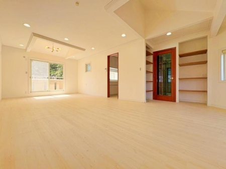 �_�ސ쌧���l�s�t�悷�݂悵��̒��È�ˌ��Ẵ��r���O